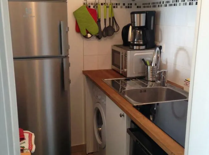 Front De Avec Piscine Apartment Menton